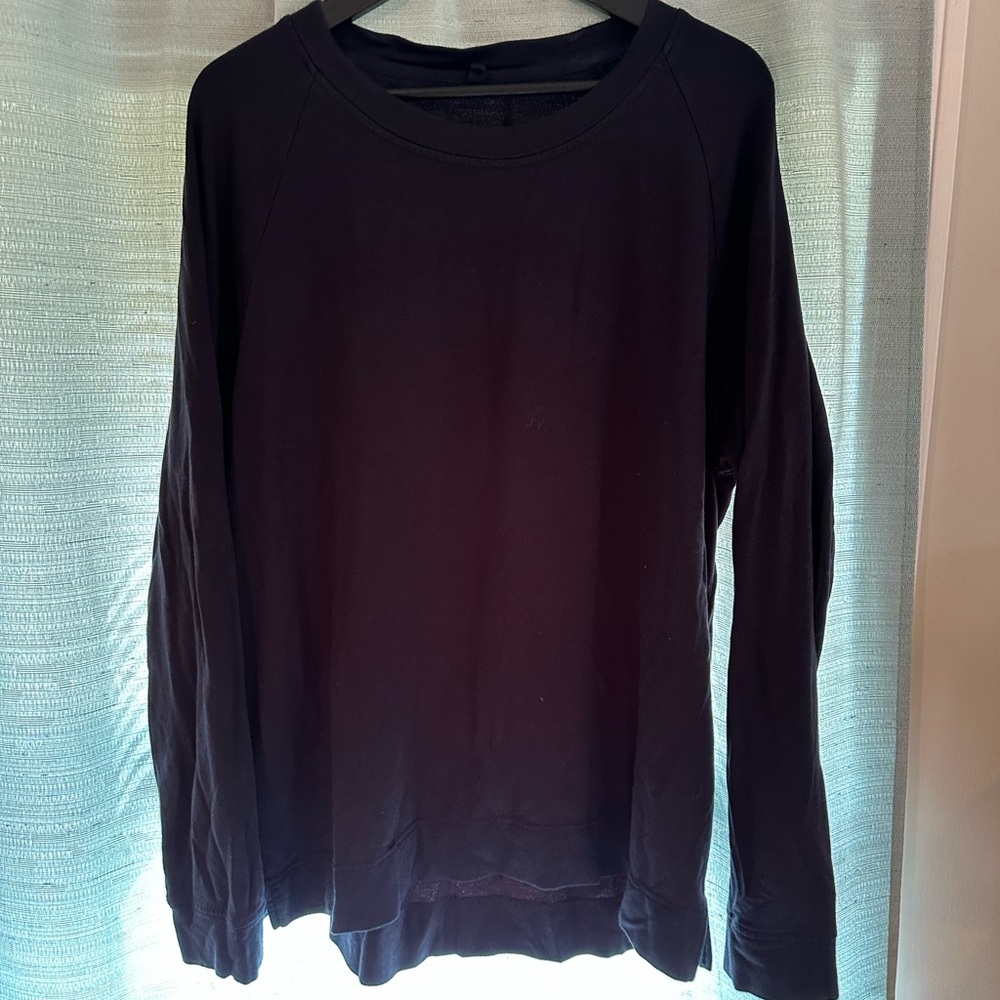 XL Women's Lou & Grey Navy crewneck sweatshirt/loungewear top